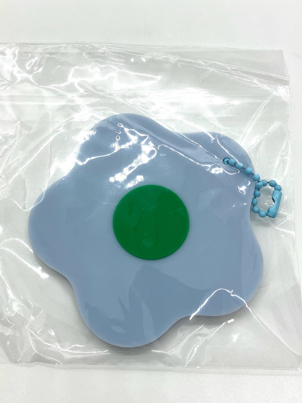 CJ Hendry JuJu Light Blue and Green Flower Silicone Keychain from Juju World New - Picture 6 of 6